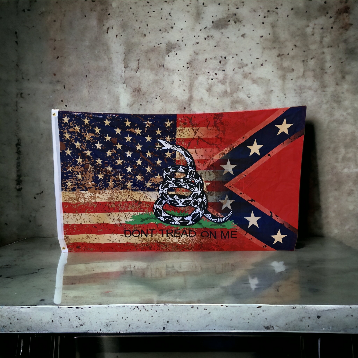 US / Battle Tattered Tri Flag